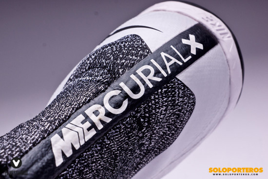 NikeFootballX-White-Reveal-Pack (4).jpg